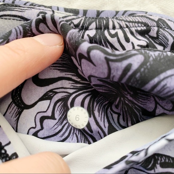 Lululemon F&F Crop II Leggings (19" Inseam), Hanakotoba Starlight - Picture 8 of 8